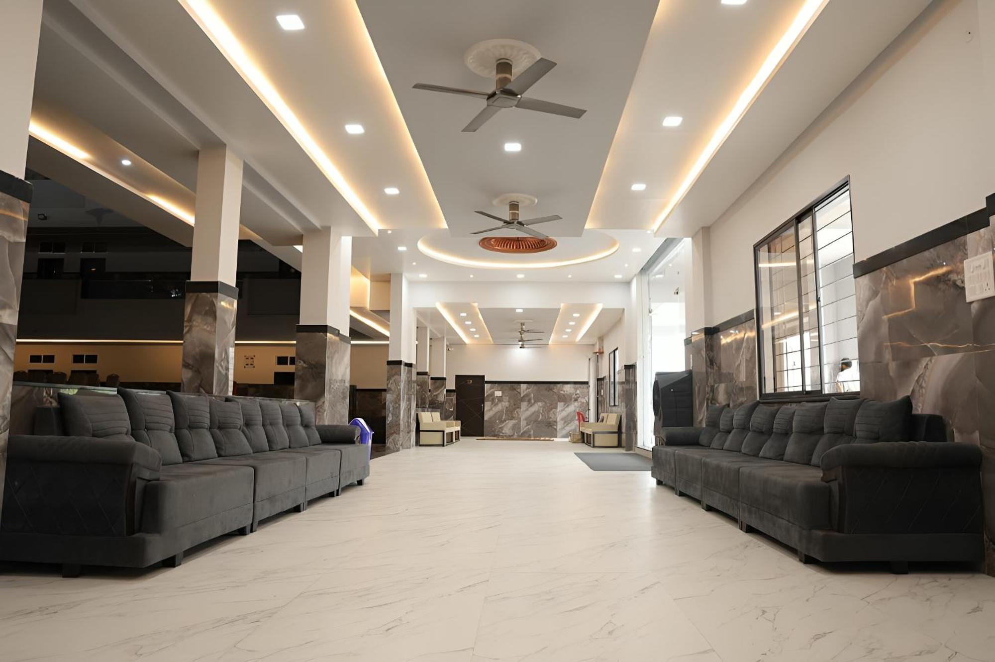 Navkar Palace Hotel & Resort, Sanawad المظهر الخارجي الصورة