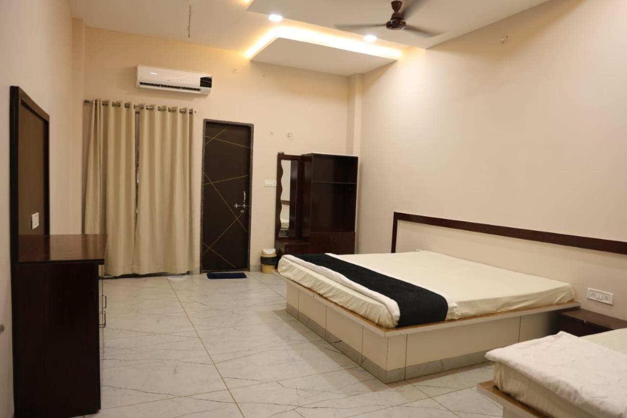 Navkar Palace Hotel & Resort, Sanawad المظهر الخارجي الصورة